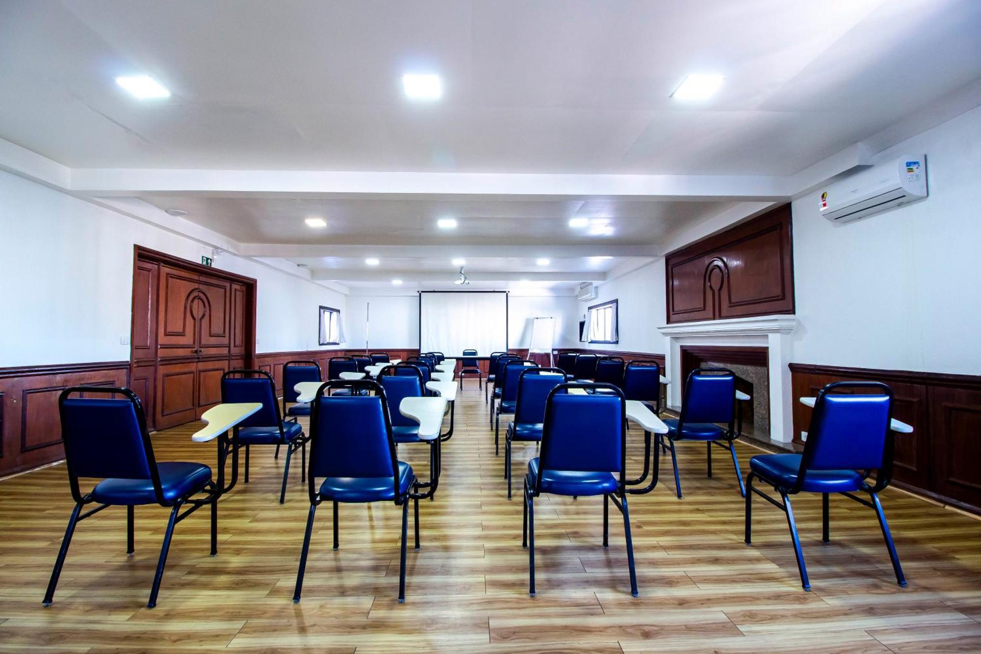 Hotel Dan Inn Curitiba Centro By Nacional Inn Экстерьер фото